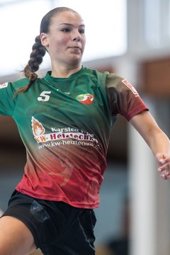 Bild 114 - wBJ HSG Kremperheide/Muensterdorf - HSG Joerl-Doppeleiche Vioel : Ergebnis: 34:23